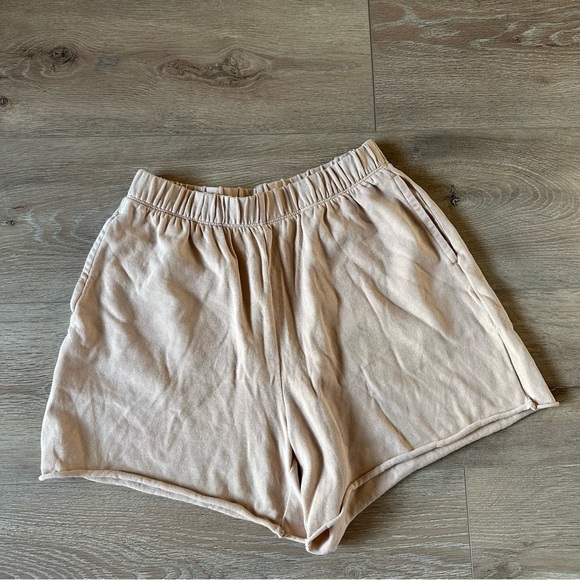 New NWOT Aerie High Waisted Short Neutral S - Picture 1 of 7